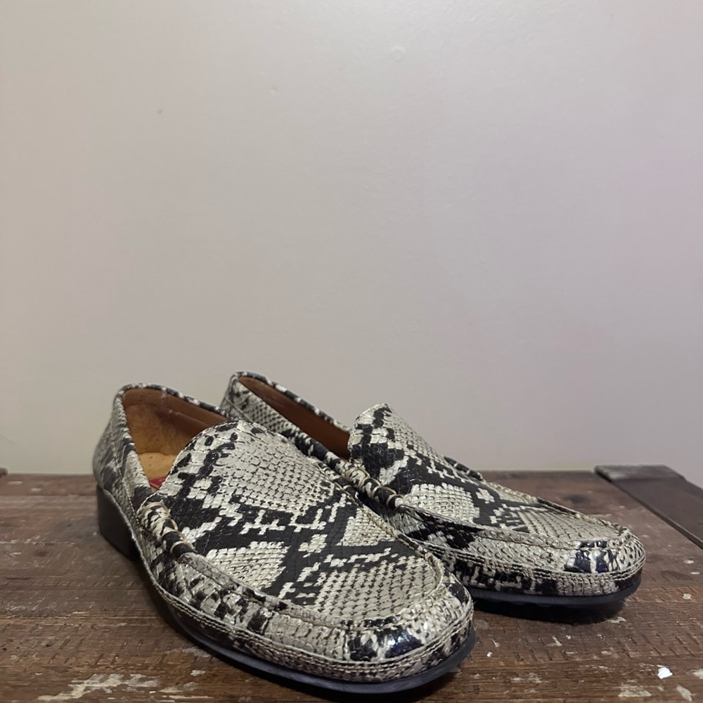 Cole Haan Women's Snake-Print Loafers women’s size 11